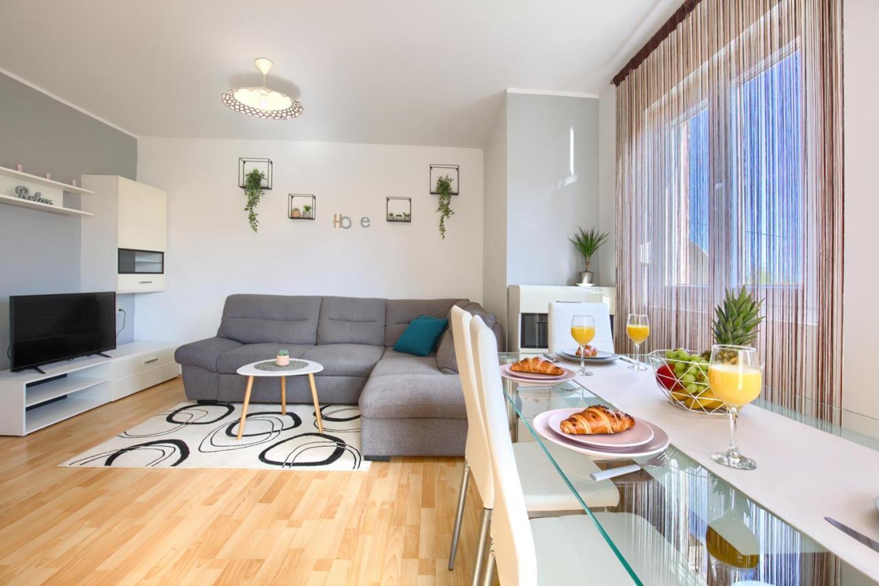 Apartman Andi Apartment Pula Exterior photo
