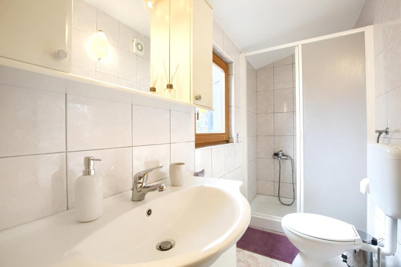 Apartman Andi Apartment Pula Exterior photo